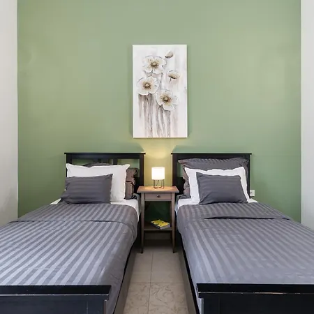 Amora Homes Basilica Monnalisa Luxury 3 Bedrooms Apartment With Amazing View Need Reservation X Free Parking Budapest Exterior photo